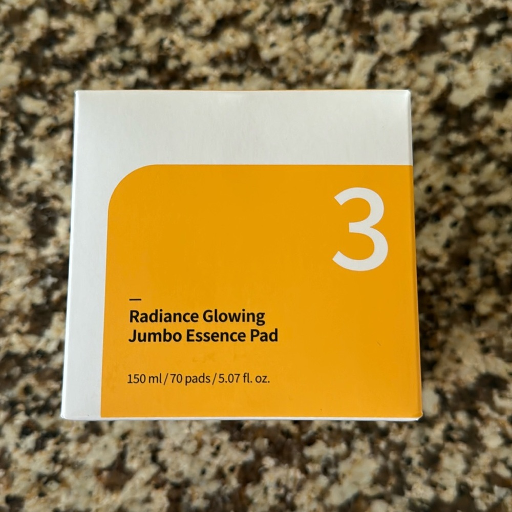 NIB/Sealed Numbuzin No. 3 Radiance Glowing Jumbo Essence Pads